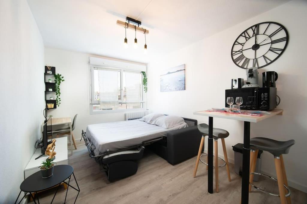 Fully Equipped Apartment St Charles Train Station Марсель Экстерьер фото